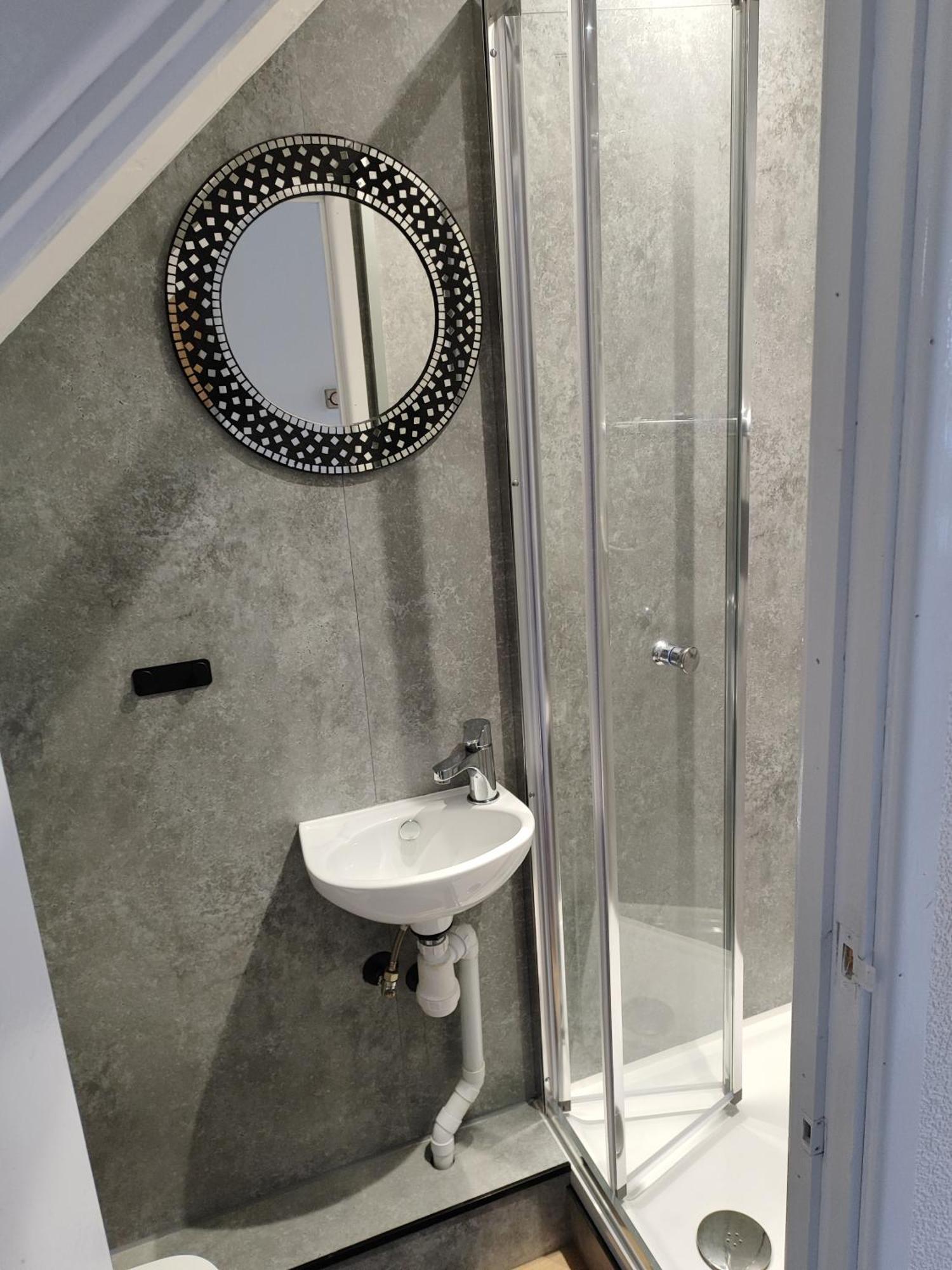 Perfect Place In Walsall/ 4 Bedroom / Long Term Workers Or Family Home Kültér fotó